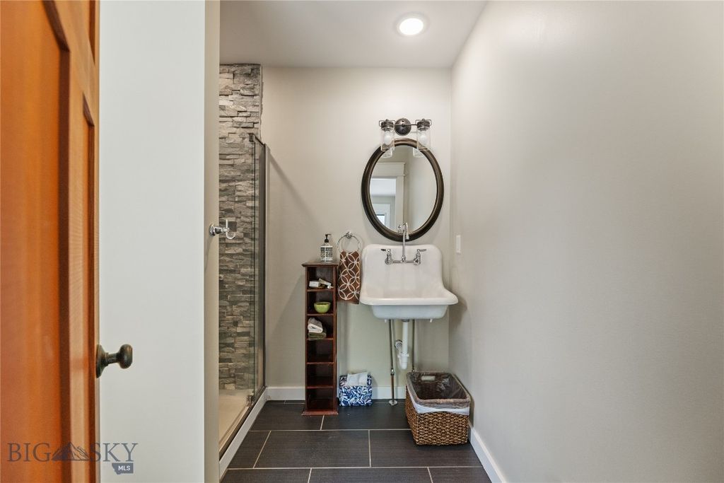 425 S Yellowstone Street, Livingston, MT 59047 photo 54