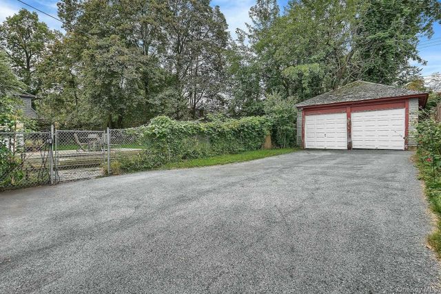 105 Hooker Avenue, Poughkeepsie, NY 12601