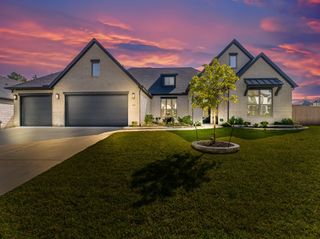 1045 Lakemont Bend Lane, Pinehurst, TX 77362