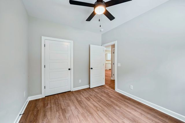 352 Pulley St, Erin, TN 37061
