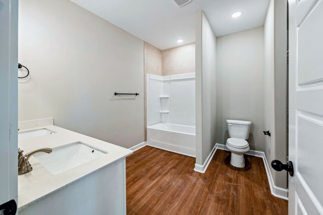 352 Pulley St, Erin, TN 37061