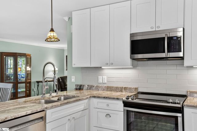 2511 S Pineland Circle, Cross Hill, SC 29332