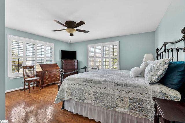 2511 S Pineland Circle, Cross Hill, SC 29332