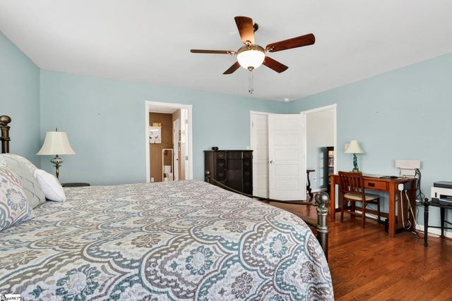 2511 S Pineland Circle, Cross Hill, SC 29332