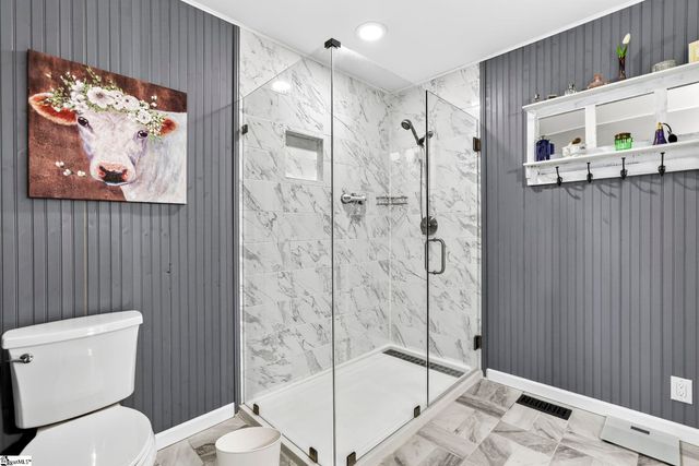 2511 S Pineland Circle, Cross Hill, SC 29332