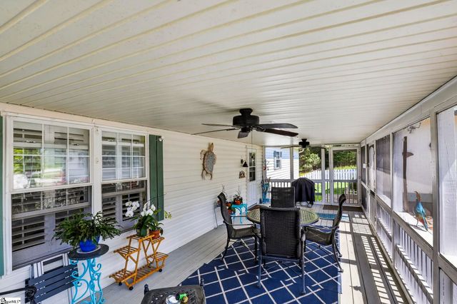 2511 S Pineland Circle, Cross Hill, SC 29332