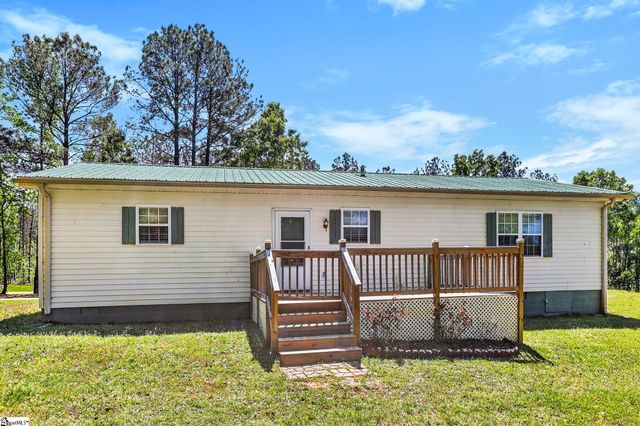 2511 S Pineland Circle, Cross Hill, SC 29332