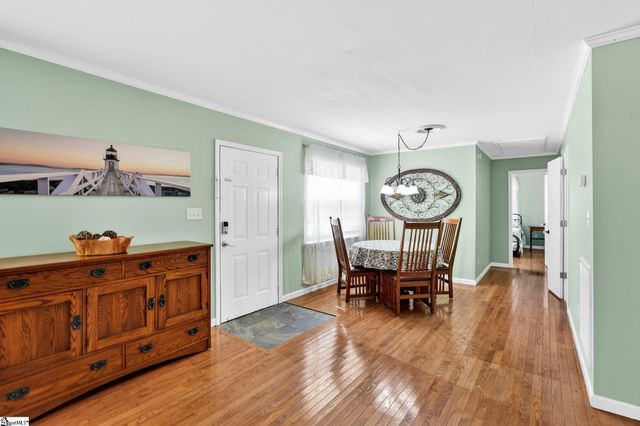 2511 S Pineland Circle, Cross Hill, SC 29332