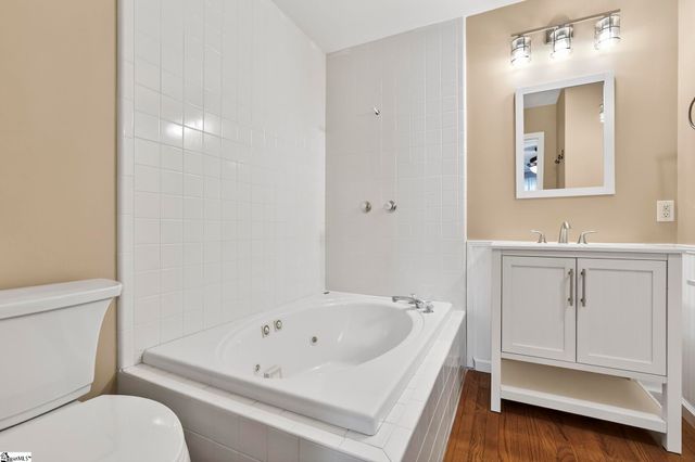 2511 S Pineland Circle, Cross Hill, SC 29332