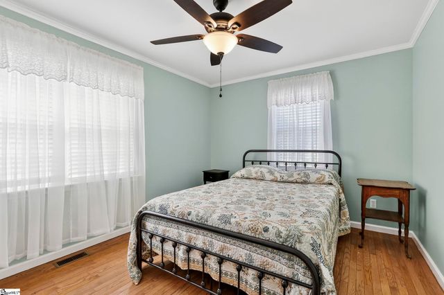 2511 S Pineland Circle, Cross Hill, SC 29332