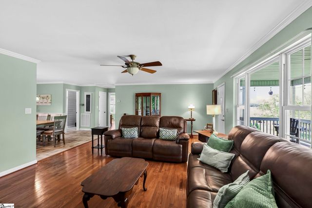 2511 S Pineland Circle, Cross Hill, SC 29332