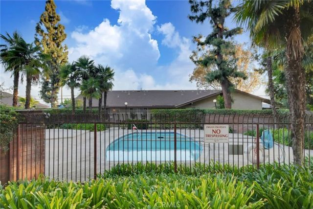 1397 W 7th, Upland, CA 91786