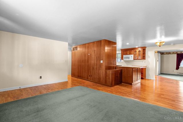 4543 Harbison Street, Miami Twp, OH 45439