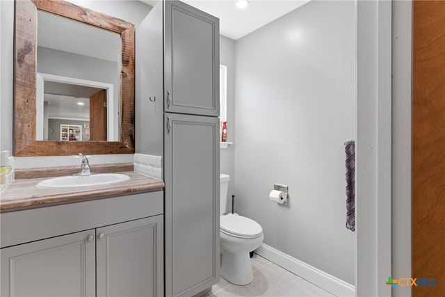 1115 County Road 2102, Lometa, TX 76853