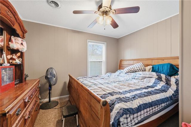 209 N Gilbert Street, Independence, MO 64056