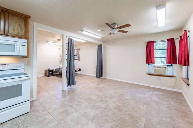 1075 County Road 270, Hico, TX 76457