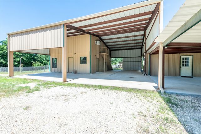 1075 County Road 270, Hico, TX 76457