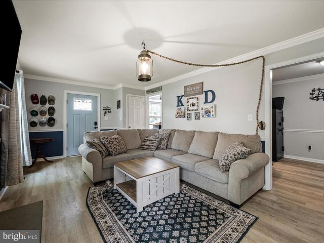 1215 JULIE CT, Woodstock, VA 22664