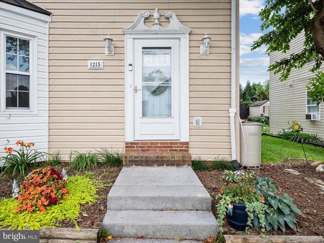 1215 JULIE CT, Woodstock, VA 22664