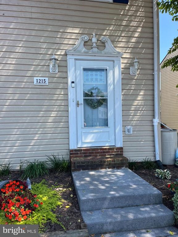 1215 JULIE CT, Woodstock, VA 22664
