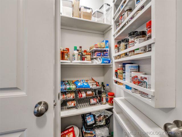 14895 S 274th East Avenue, Coweta, OK 74429