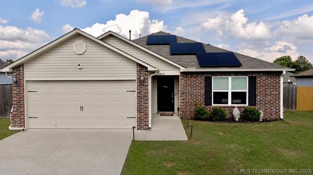 14895 S 274th East Avenue, Coweta, OK 74429