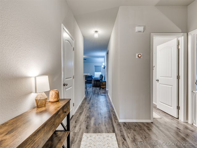 14895 S 274th East Avenue, Coweta, OK 74429