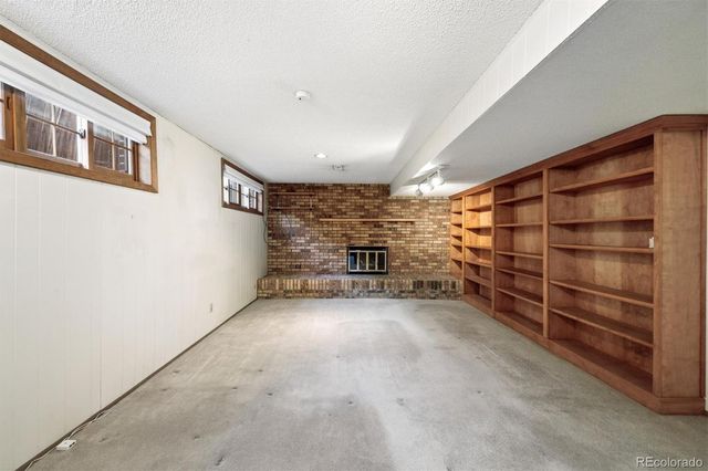 8051 Greenwood Court, Denver, CO 80221