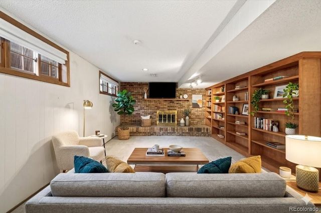 8051 Greenwood Court, Denver, CO 80221