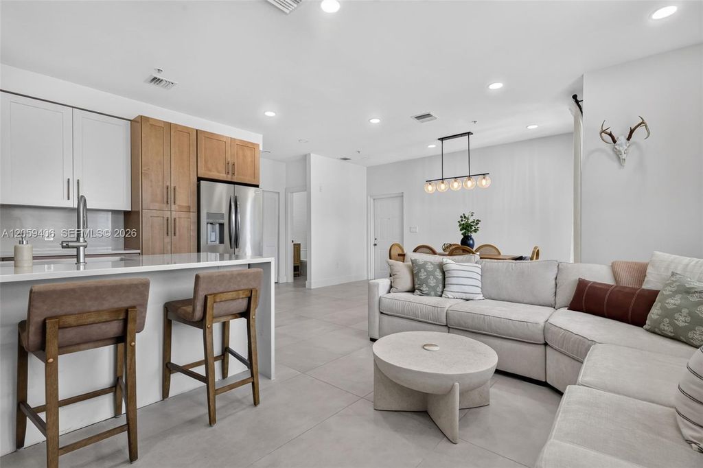 4301 SW 160th Avenue 202, Miramar, FL 33027