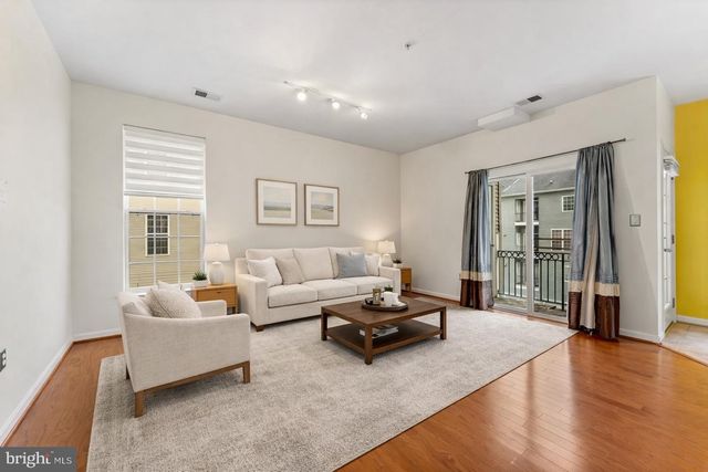 15522 JOHN DISKIN CIR, Woodbridge, VA 22191