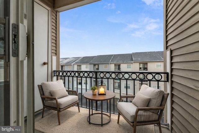 15522 JOHN DISKIN CIR, Woodbridge, VA 22191