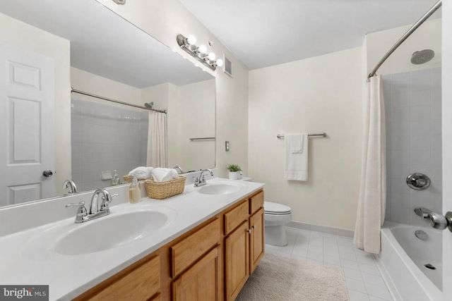 15522 JOHN DISKIN CIR, Woodbridge, VA 22191