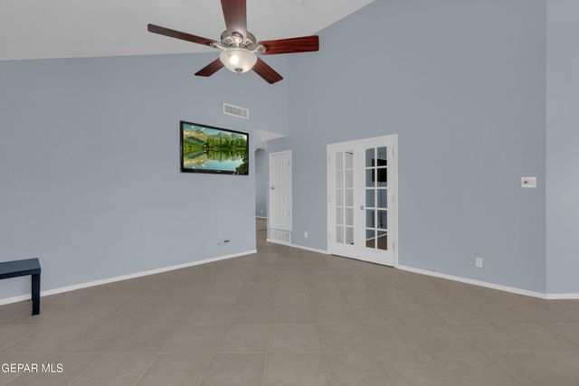 6033 LOS PUEBLOS Drive, El Paso, TX 79912
