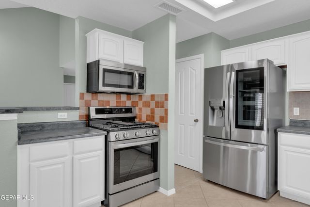 6033 LOS PUEBLOS Drive, El Paso, TX 79912