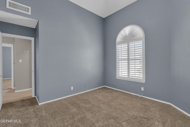 6033 LOS PUEBLOS Drive, El Paso, TX 79912