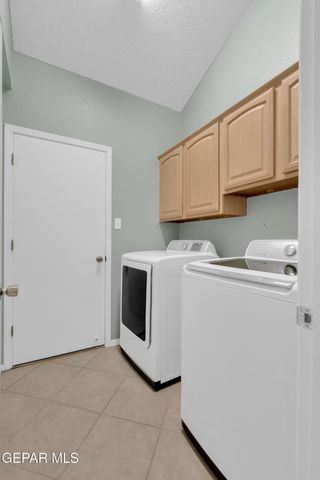 6033 LOS PUEBLOS Drive, El Paso, TX 79912