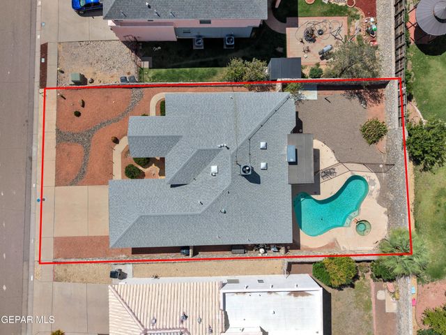 6033 LOS PUEBLOS Drive, El Paso, TX 79912
