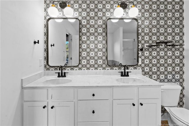 425 Woodington Road, Hope Mills, NC 28348