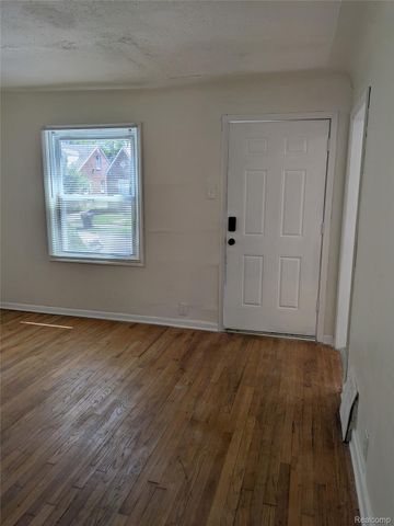 9809 Philip Street, Detroit, MI 48224