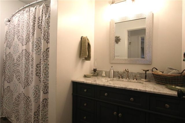 1279 Coneross Point Drive, Seneca, SC 29678