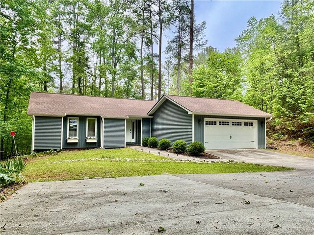 1279 Coneross Point Drive, Seneca, SC 29678
