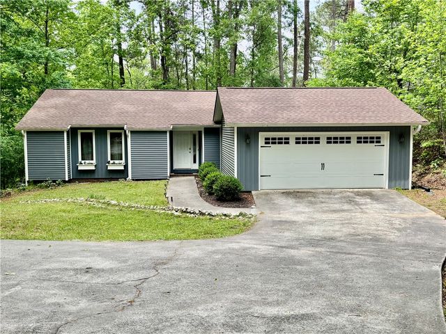 1279 Coneross Point Drive, Seneca, SC 29678