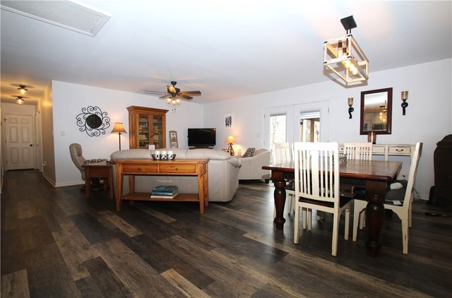 1279 Coneross Point Drive, Seneca, SC 29678