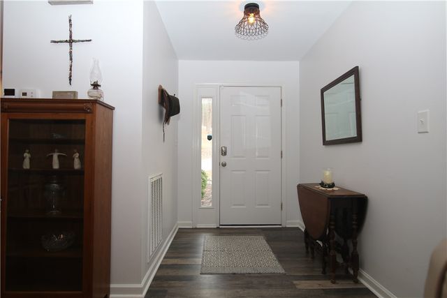 1279 Coneross Point Drive, Seneca, SC 29678