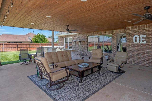 9800 W HELP Lane, Amarillo, TX 79119
