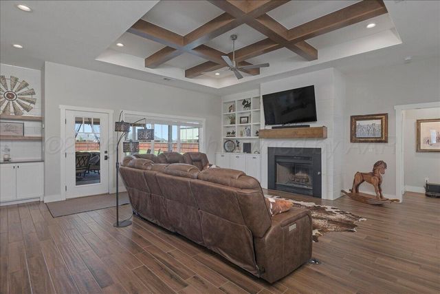 9800 W HELP Lane, Amarillo, TX 79119