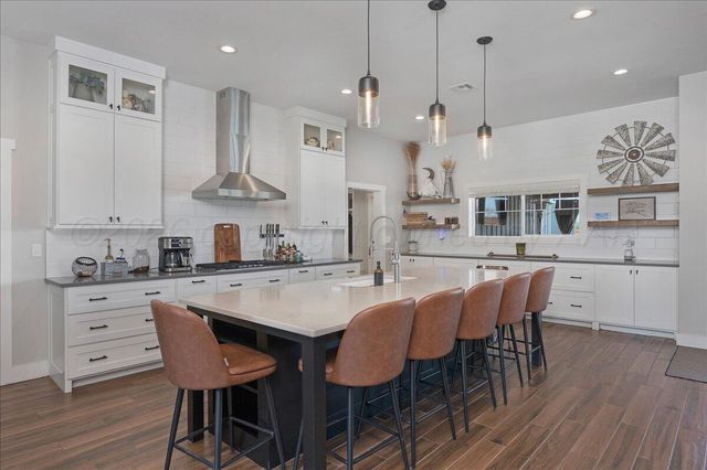 9800 W HELP Lane, Amarillo, TX 79119