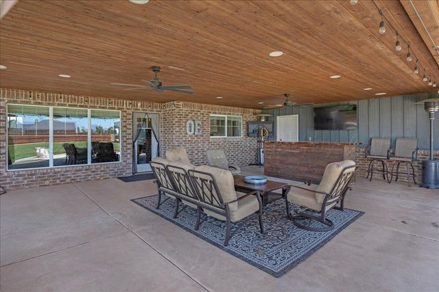 9800 W HELP Lane, Amarillo, TX 79119