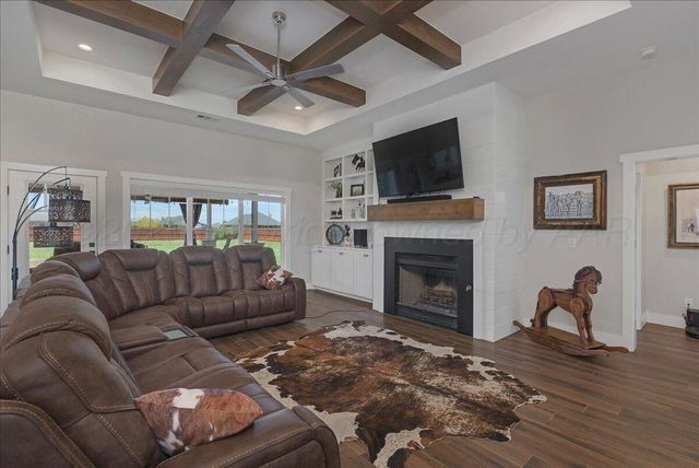 9800 W HELP Lane, Amarillo, TX 79119